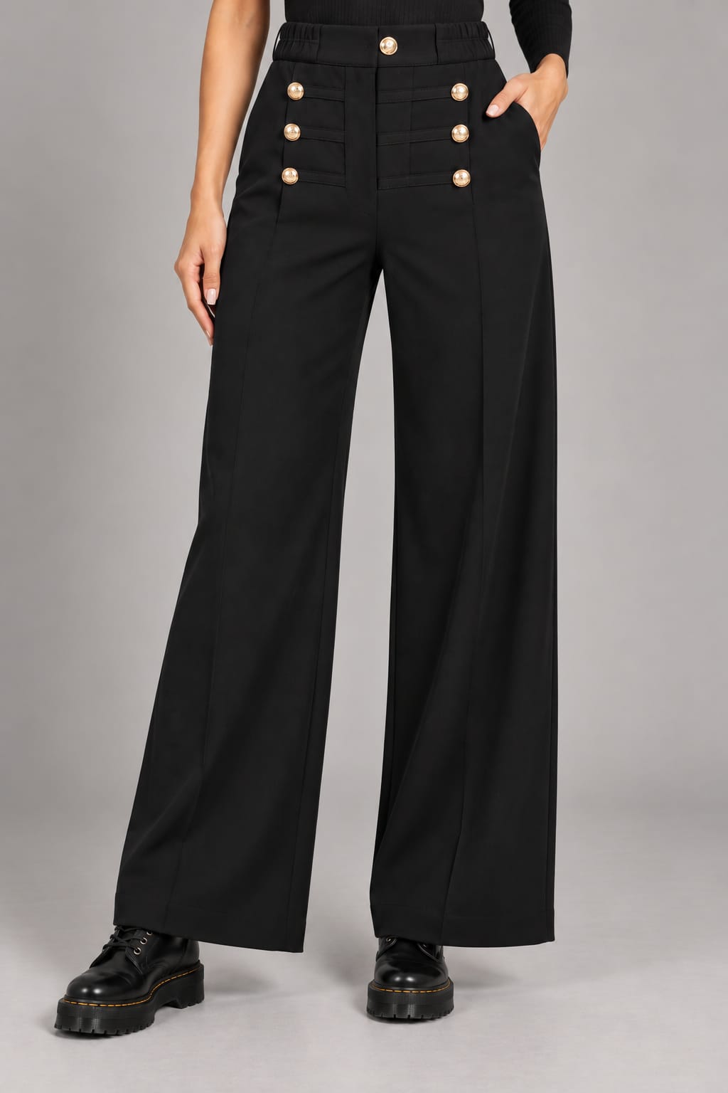 Pantalone palazzo con bottoni dorati